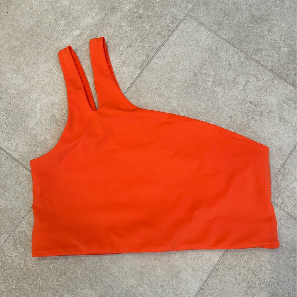 Fabletics asymmetrical double strap midi bra